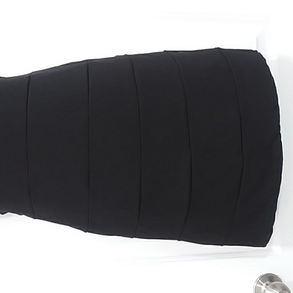 *5/$20* Black Bodycon Dress - Picture 3 of 7